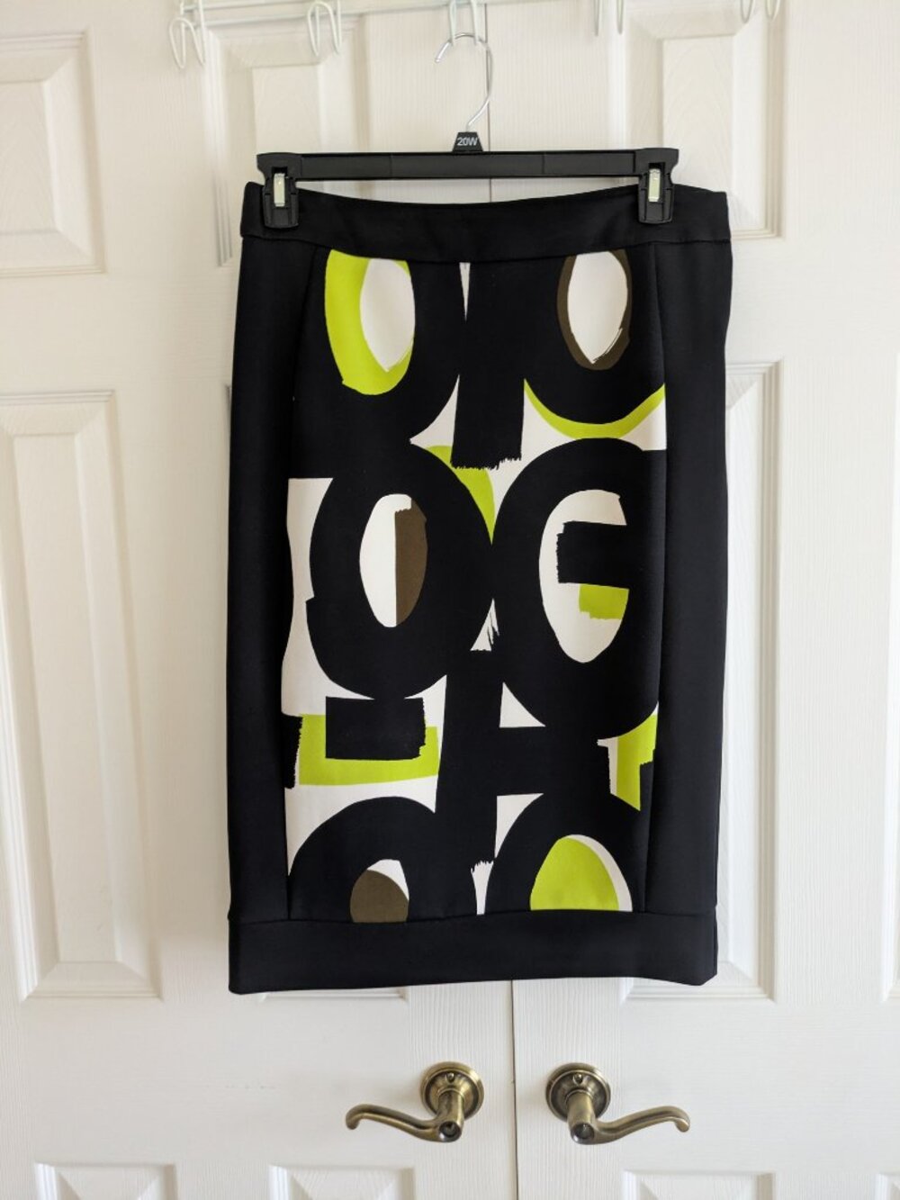 Worthington Size 12 below the knee skirt, Black Geometric Print